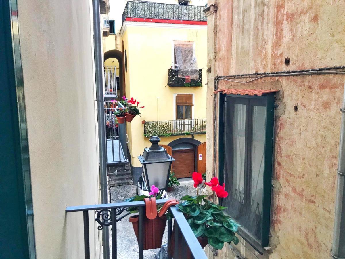 B&B Salerno In Centro エクステリア 写真