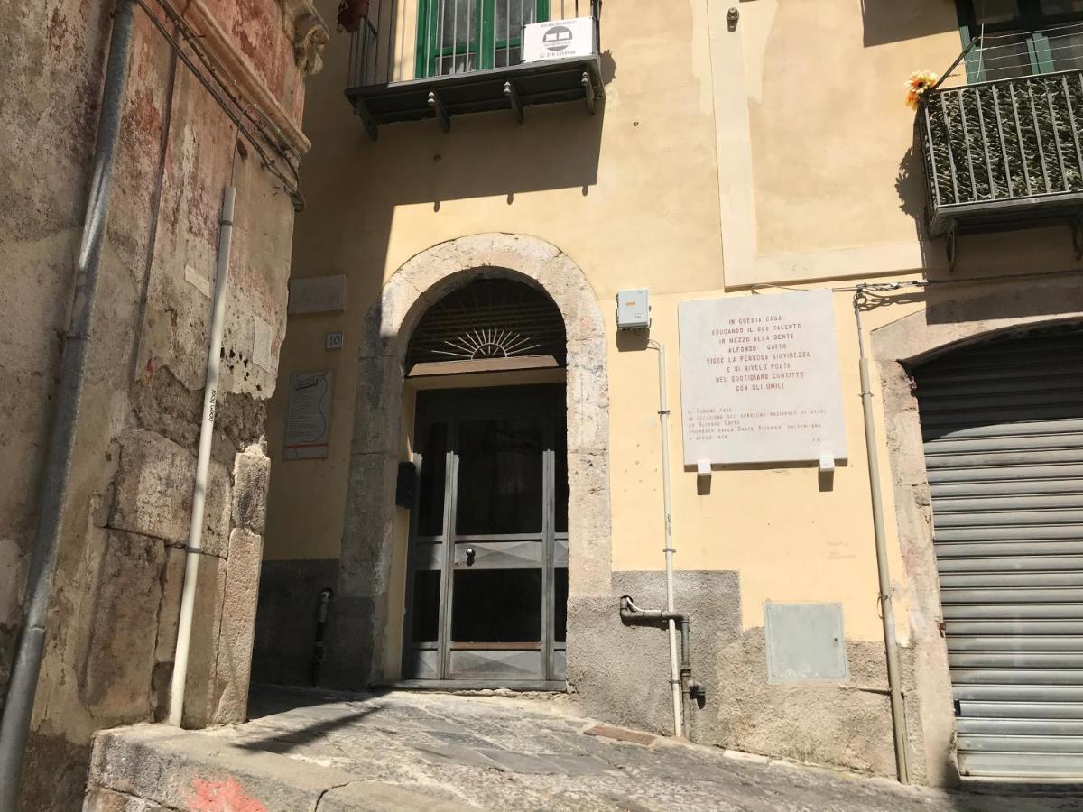 B&B Salerno In Centro エクステリア 写真