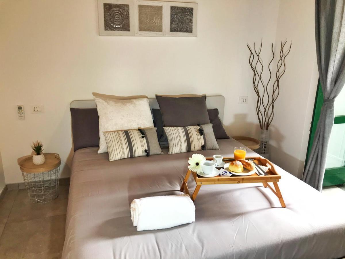 B&B Salerno In Centro エクステリア 写真
